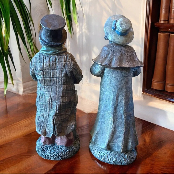 VINTAGE Victorian Christmas Singing Caroler Figurines - Picture 4 of 9